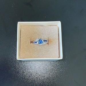 Sapphire ring